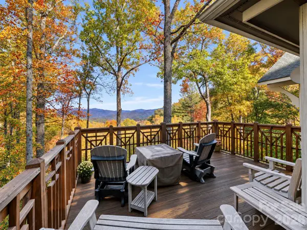 250 Creekside Way #C301, Burnsville, NC 28714