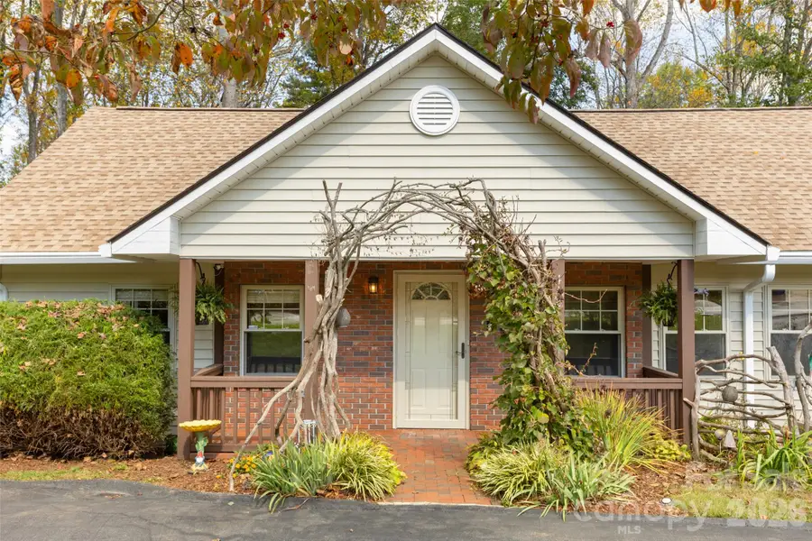 442 Armstrong Avenue, Hendersonville, NC 28739 - #2
