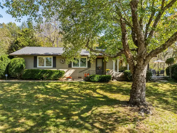 115 Wild Cherry Road, Asheville, NC 28804