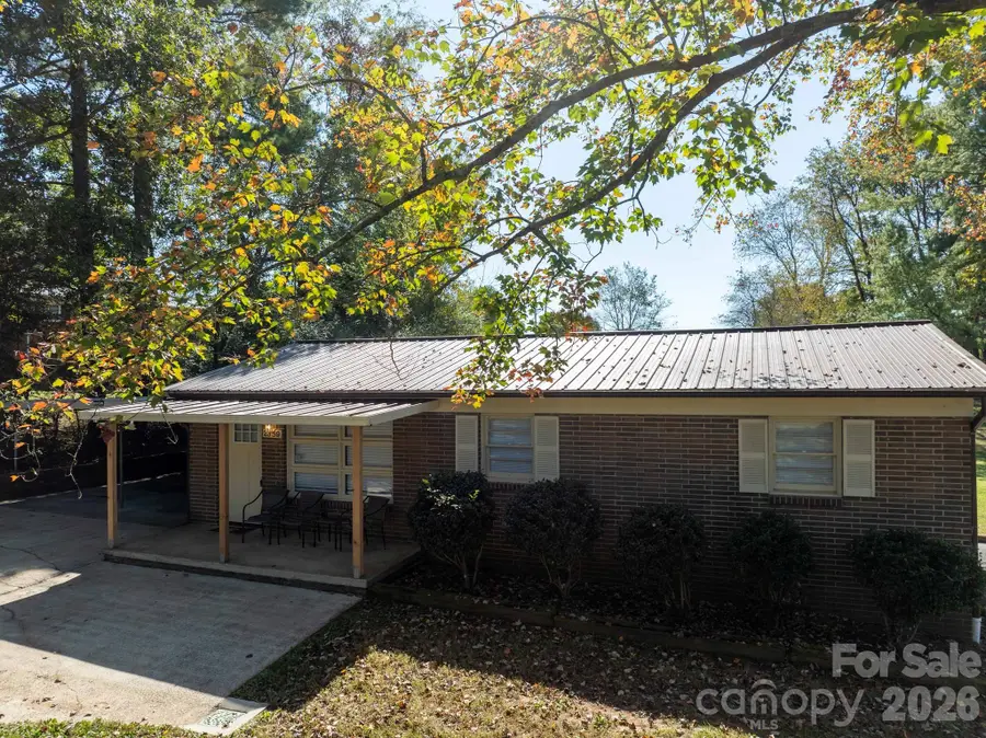 2359 Allendale Circle, Lenoir, NC 28645 - #2