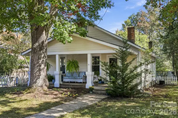 404 Montreat Road, Black Mountain, NC 28711