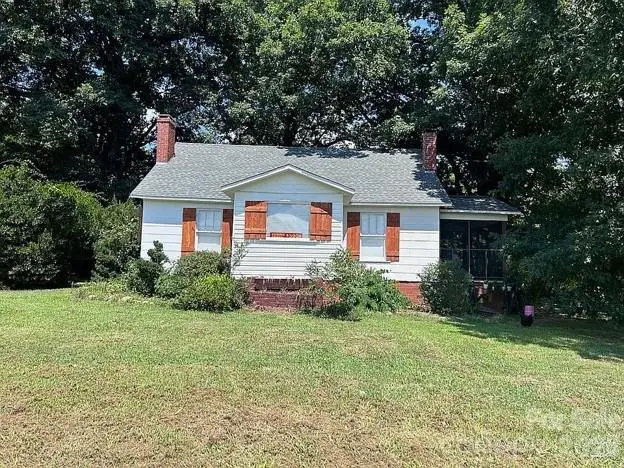 4831 Sulphur Springs Road Ne, Hickory, NC 28601 - #1