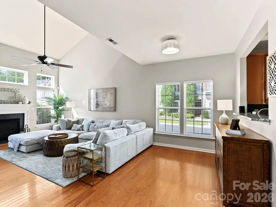 5904 Union Pacific Avenue, Charlotte, NC 28210 - #3