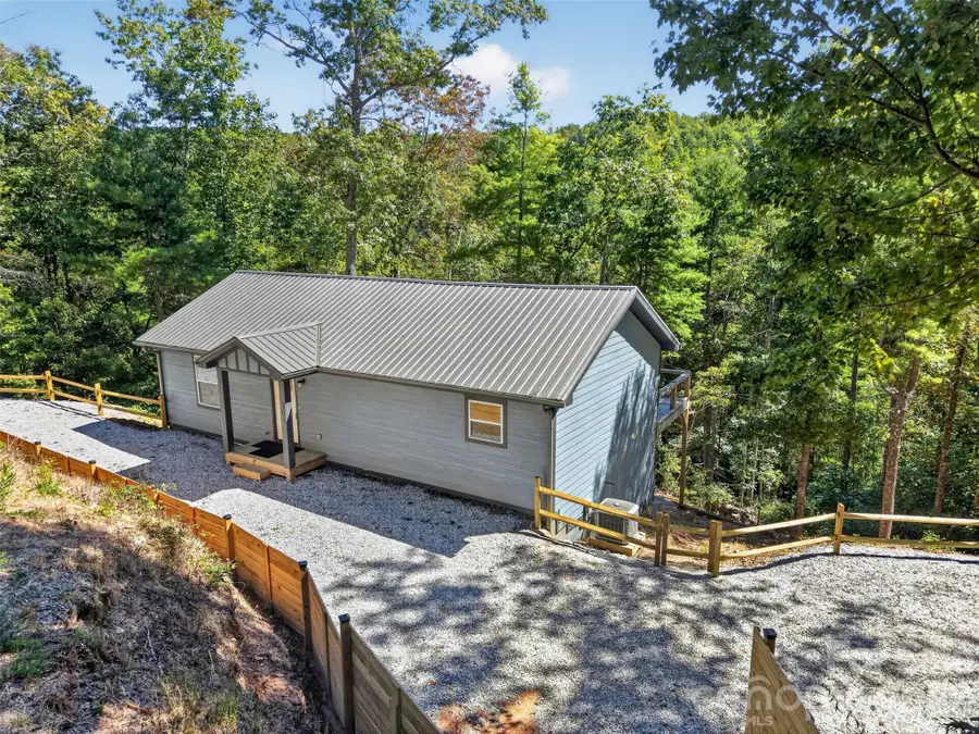 594 Mcmillan Drive, Hendersonville, NC 28792 - #3