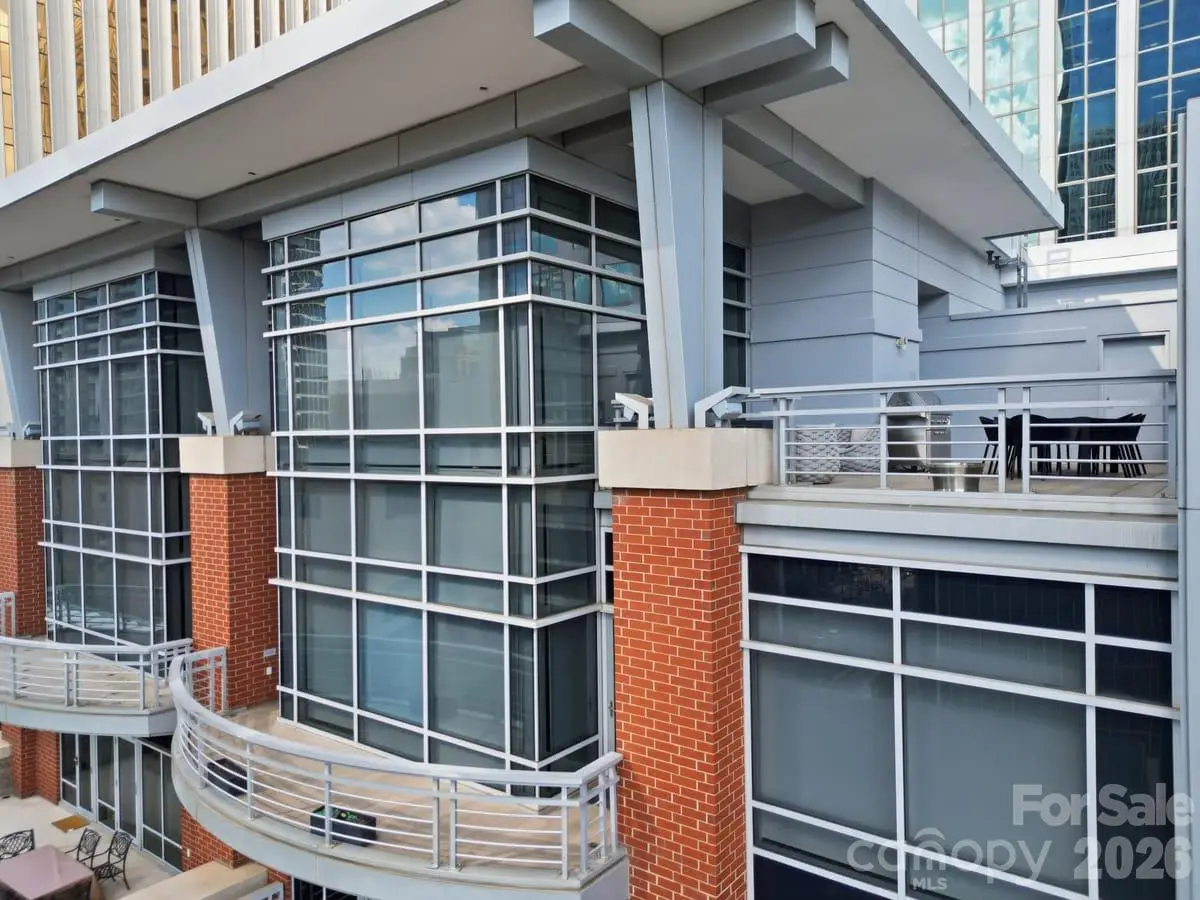 435 S Tryon Street #901, Charlotte, NC 28202 - #1