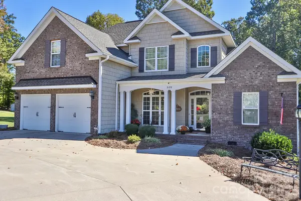 2122 Walnut Crossing Run, Yadkinville, NC 27055