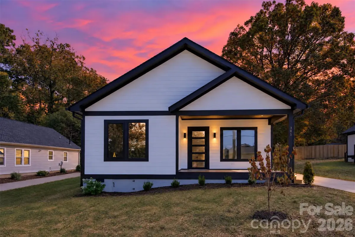 305 Chadwick Avenue, Hendersonville, NC 28792 - #1