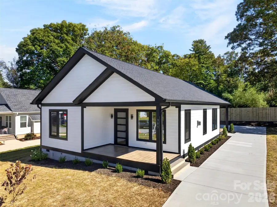 305 Chadwick Avenue, Hendersonville, NC 28792 - #2