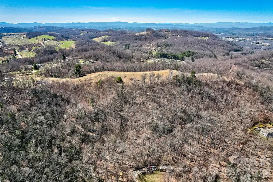 000 Little Creek Road, Hendersonville, NC 28792 - #2