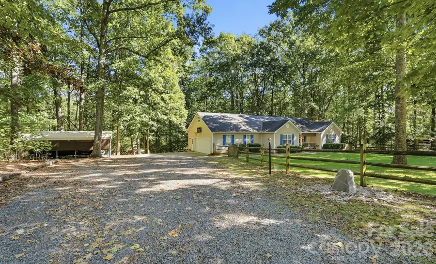 8610 Lochinvar Drive, Charlotte, NC 28227 - #2