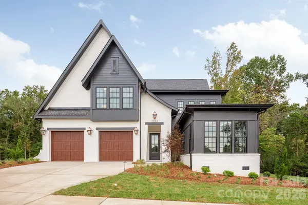 5549 Fairview Road, Charlotte, NC 28209