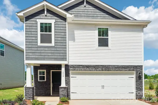12548 Russellwood Lane, Charlotte, NC 28213
