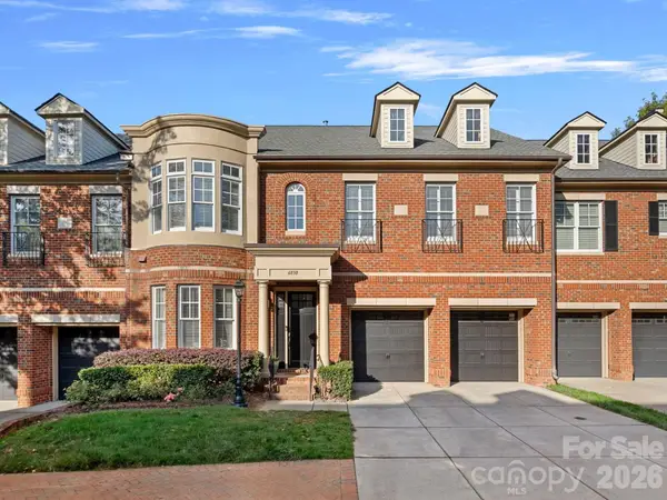 6830 Louisburg Square Lane, Charlotte, NC 28210