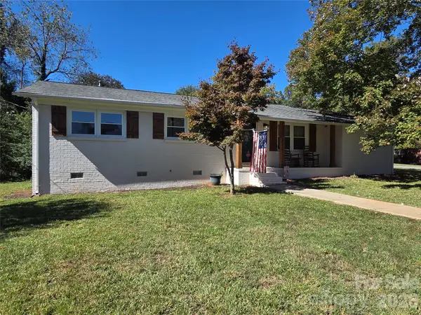 231 Oaklawn Drive, Lowell, NC 28098