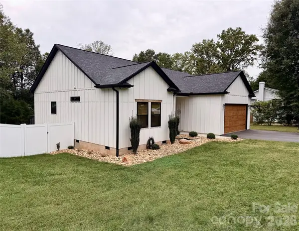 4347 Greenbriar Drive #3, Hickory, NC 28602