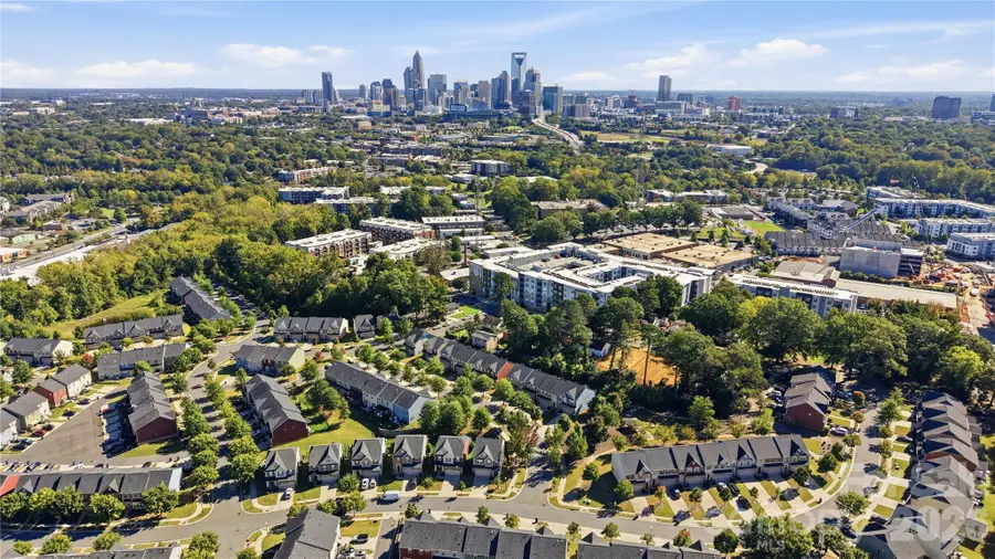 1823 Fleetwood Drive, Charlotte, NC 28208 - #3