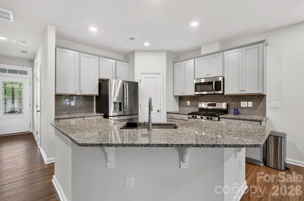 13017 Cottage Crest Lane, Charlotte, NC 28273