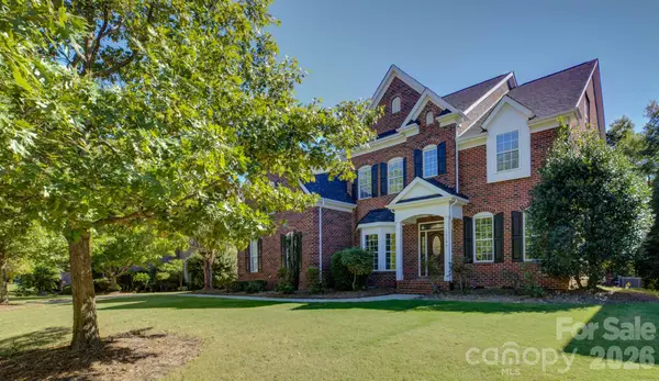 13700 Glen Abbey Drive, Charlotte, NC 28278