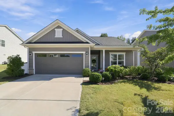 19201 Yellow Birch Drive, Charlotte, NC 28278
