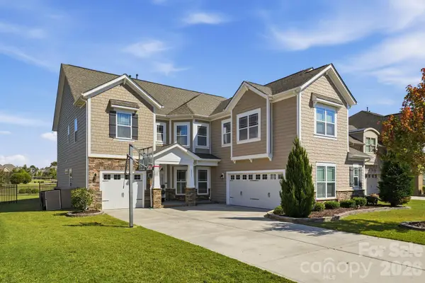 2571 Snap Dragon Drive, Harrisburg, NC 28075