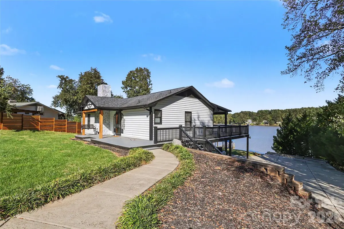 3121 Lakeside Circle, Belmont, NC 28012 - #1