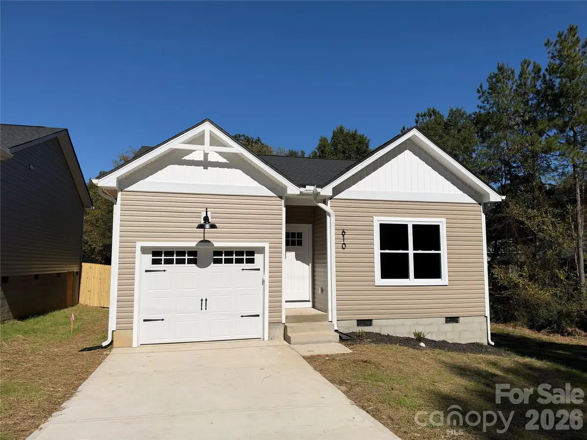 610 E Robinson Street, Dallas, NC 28034 - #1