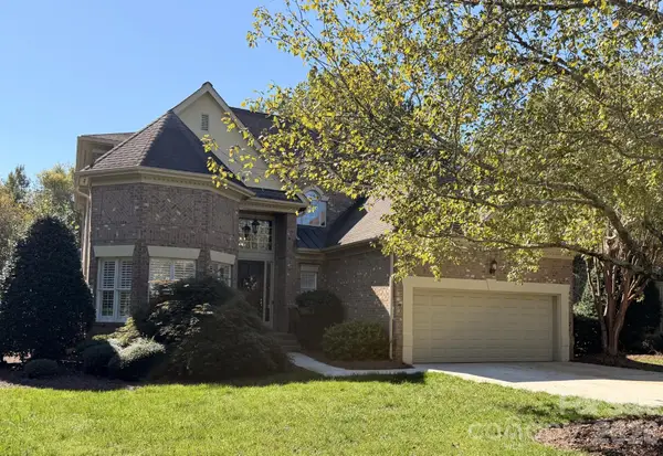 5637 Fairway View Drive, Charlotte, NC 28277