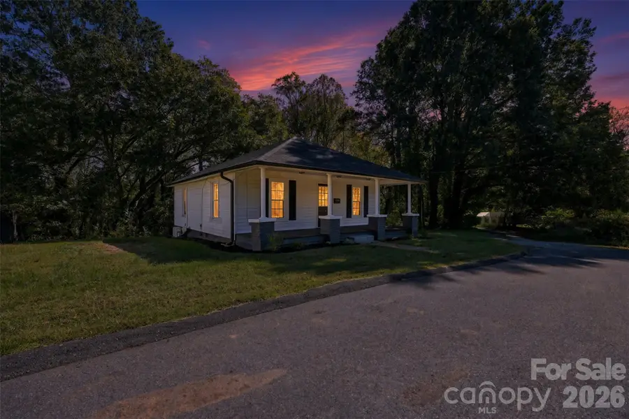 333 Derby Avenue, Newton, NC 28658 - #3
