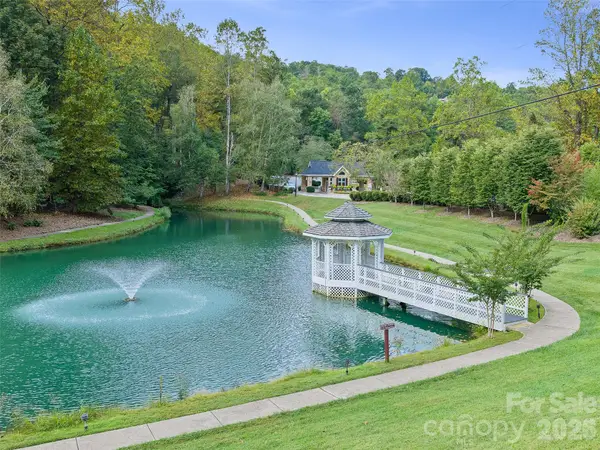 156 Deep Valley Lane, Hendersonville, NC 28791