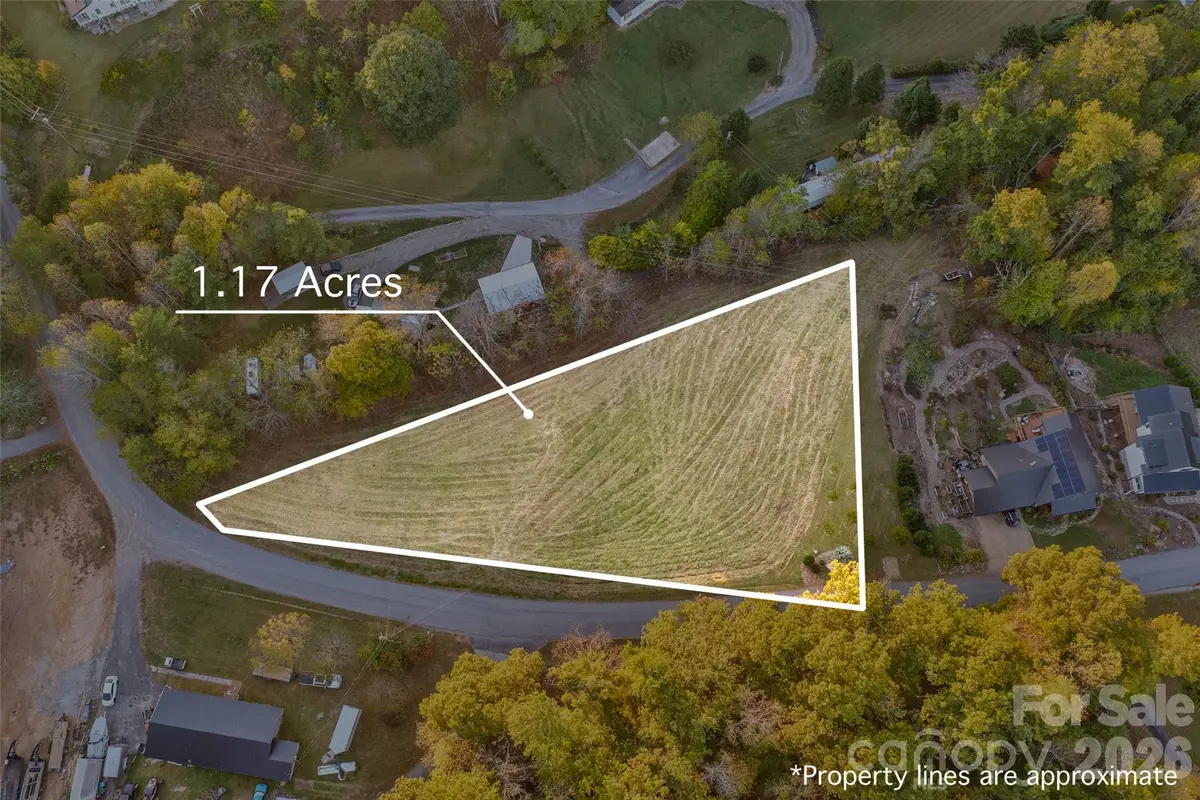 215 Old Macedonia Road, Asheville, NC 28804 - #1
