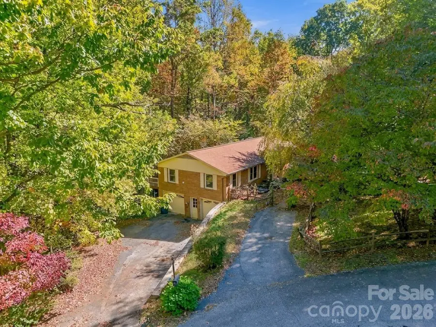 252 Foxhunt Lane, Hendersonville, NC 28791 - #2