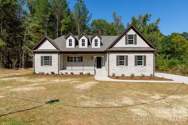 2030 Hunters Creek Lane, Rock Hill, SC 29732