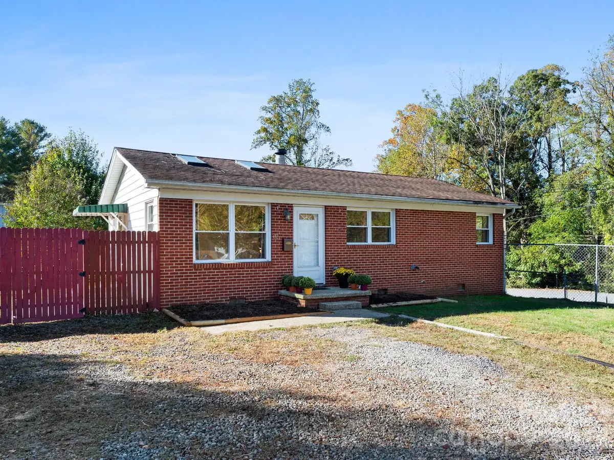 62 Deaverview Road, Asheville, NC 28806 - #1