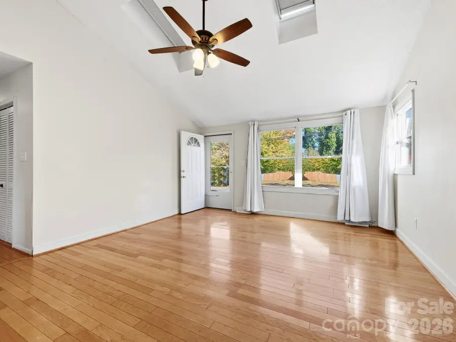62 Deaverview Road, Asheville, NC 28806 - #3
