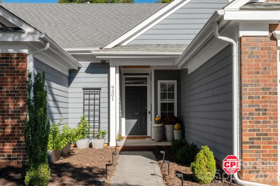 9301 Lindahi Lane, Charlotte, NC 28277 - #2