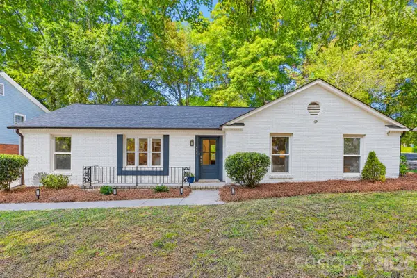 6441 Bridlewood Lane, Charlotte, NC 28215