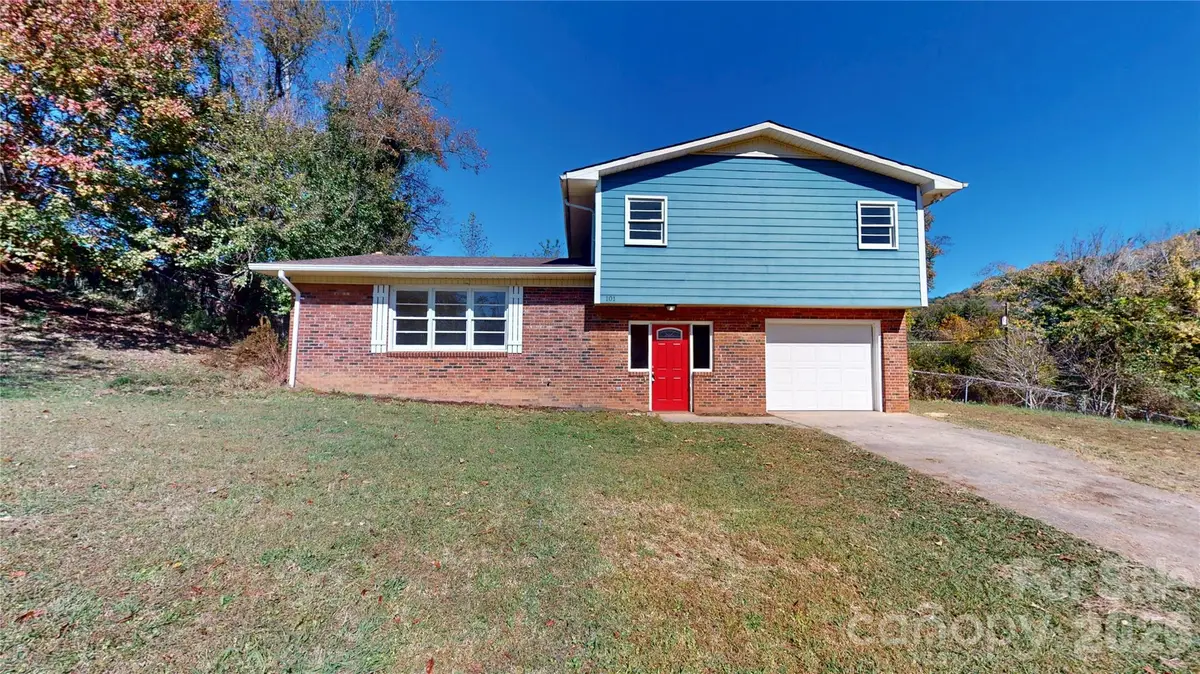 101 Bond Street, Marion, NC 28752 - #1