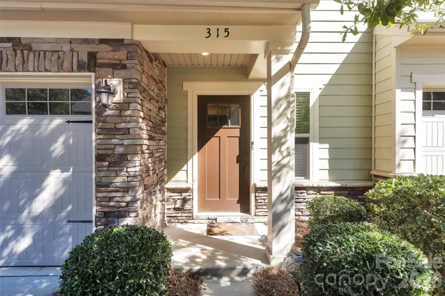 315 Pond Place Lane, Matthews, NC 28104 - #3