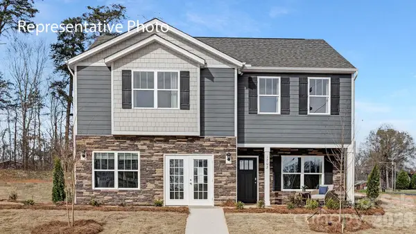 112 Doolittle Stable Court, Mooresville, NC 28115