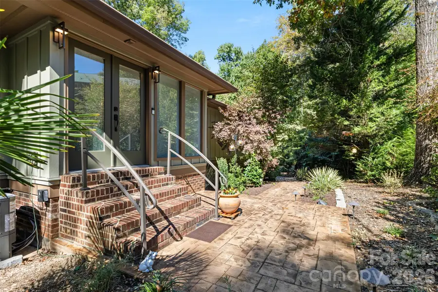 4 Thornwood Lane, Lake Wylie, SC 29710 - #3