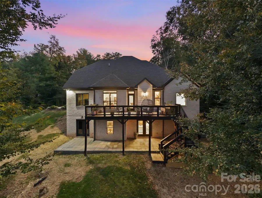 647 Victoria Lane, Hickory, NC 28601 - #3