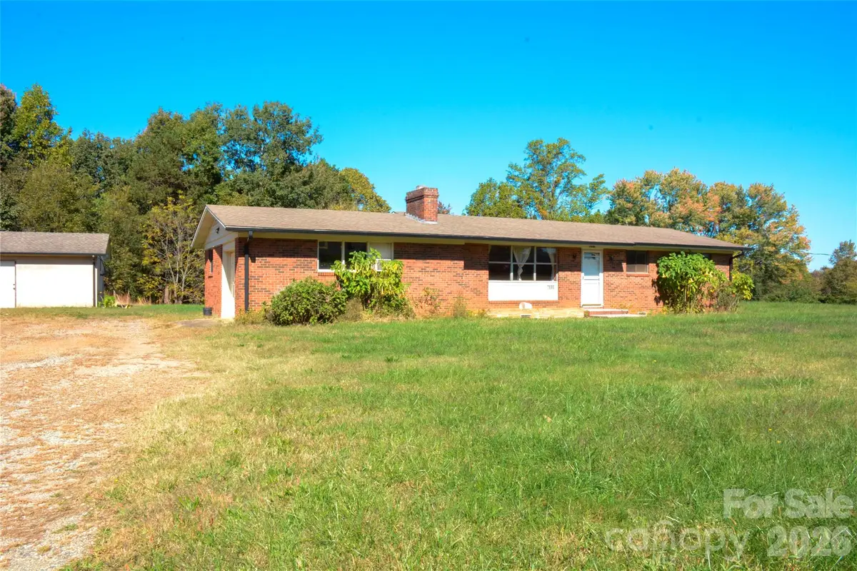 7696 W Nc 10 Highway, Vale, NC 28168 - #1