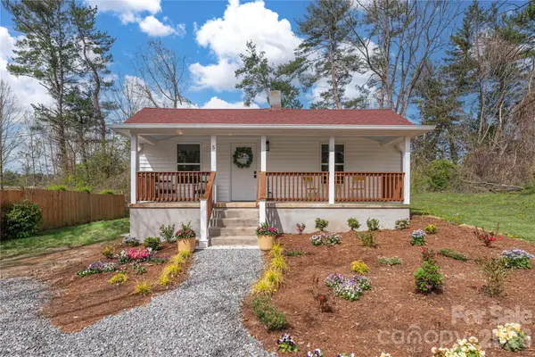5 White Avenue, Asheville, NC 28803