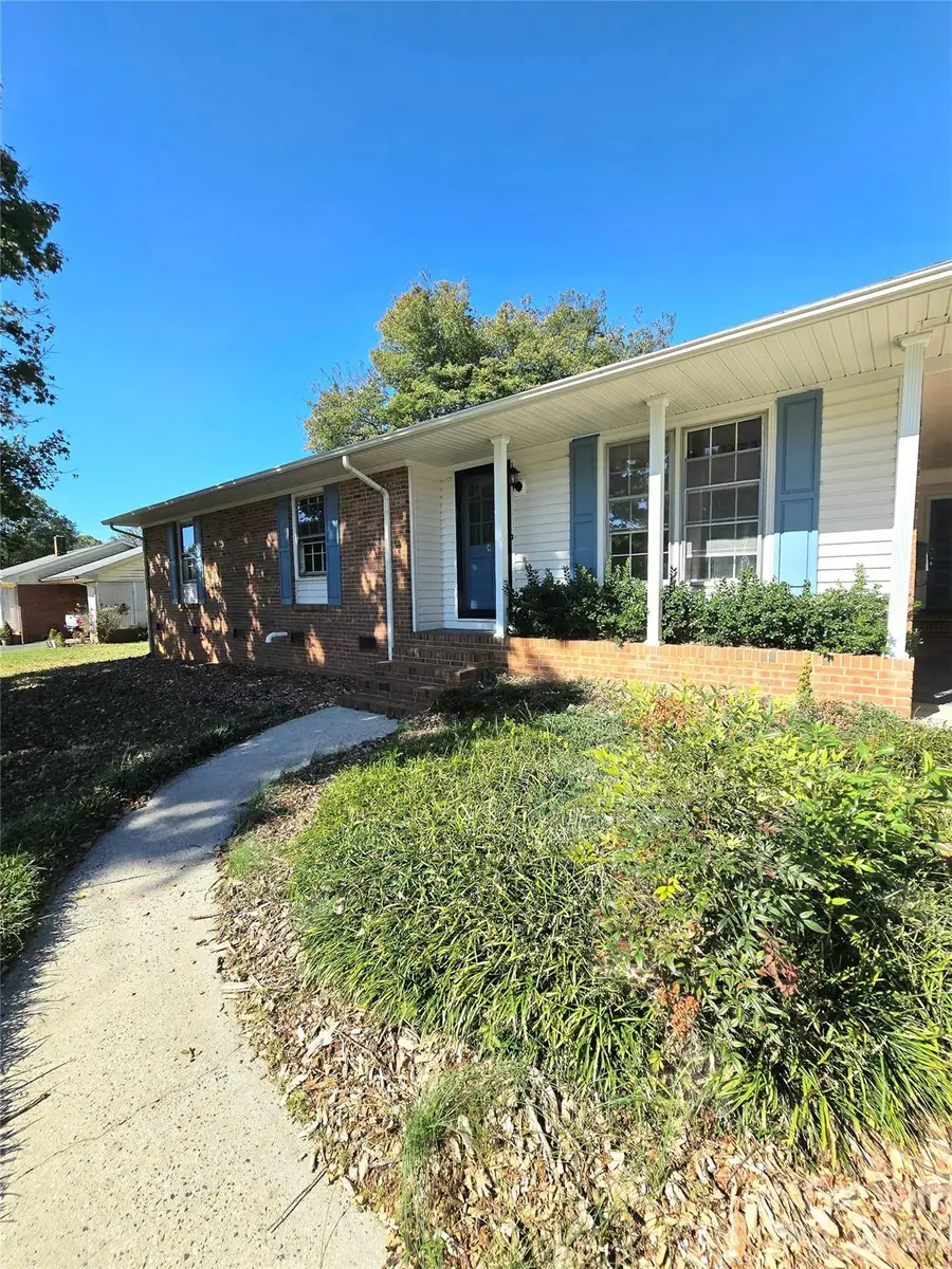 112 Wendover Drive, Lincolnton, NC 28092 - #2
