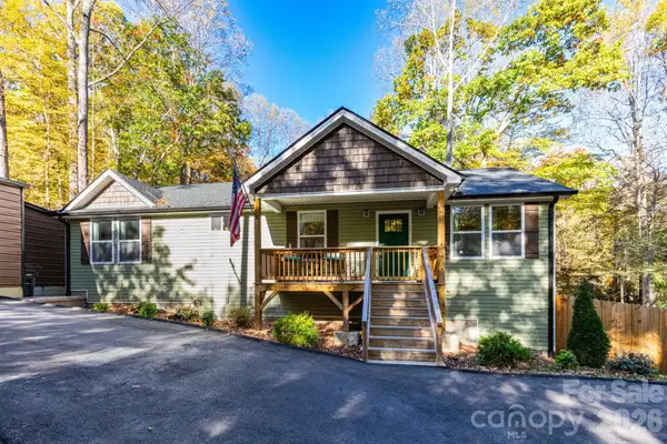 102 Reuben Branch Road, Maggie Valley, NC 28751
