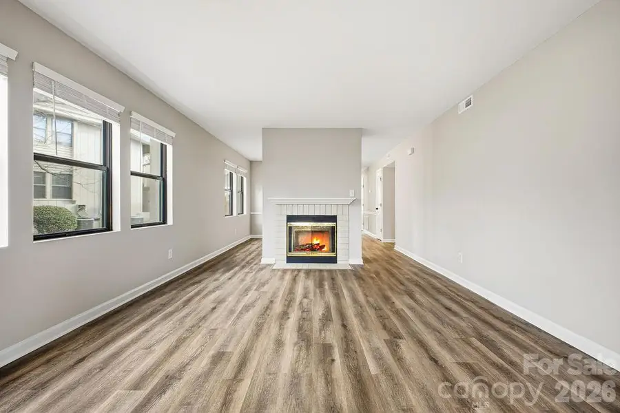 1605 Abbey Circle, Asheville, NC 28805 - #3