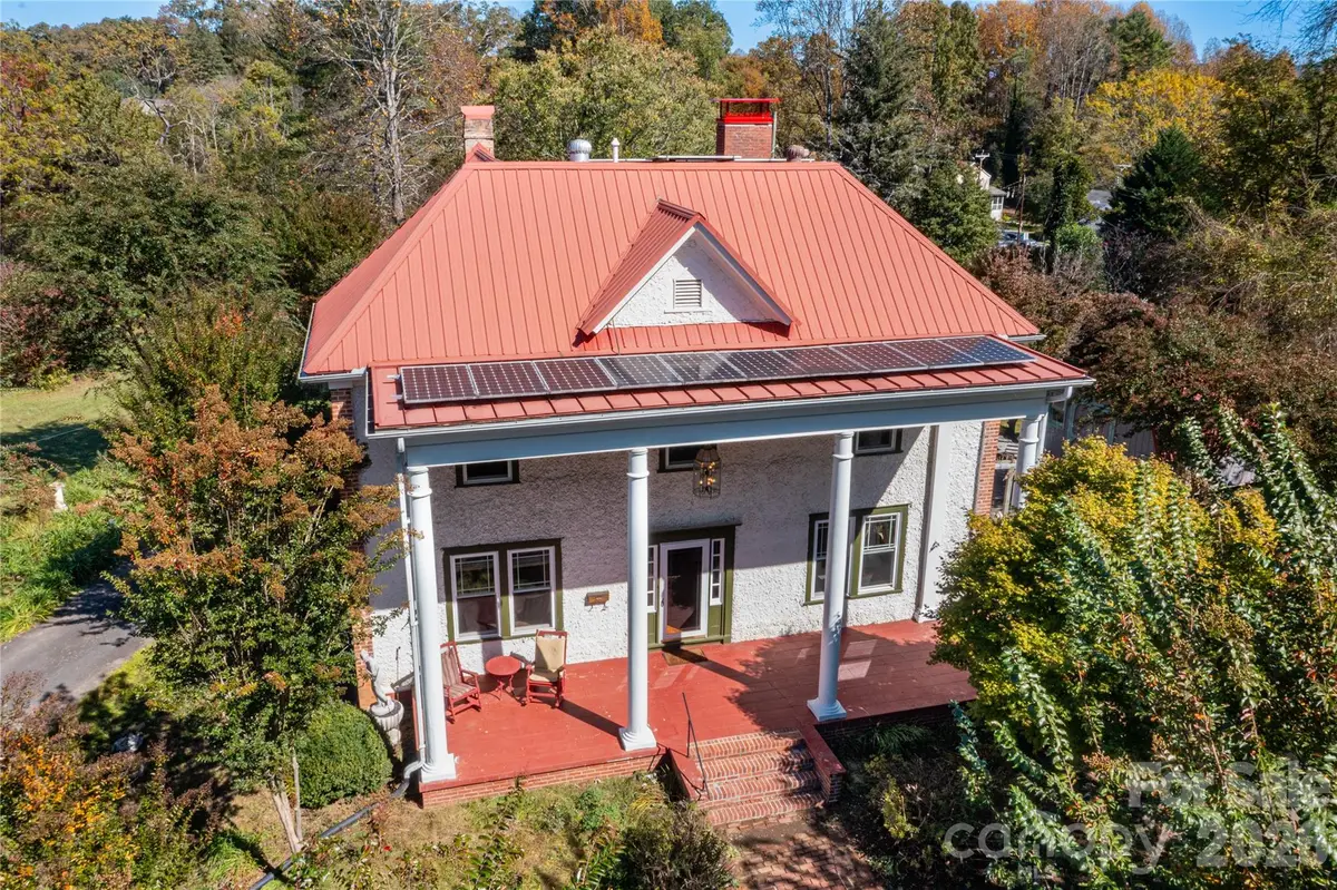 10 Best Life Lane, Brevard, NC 28712 - #1