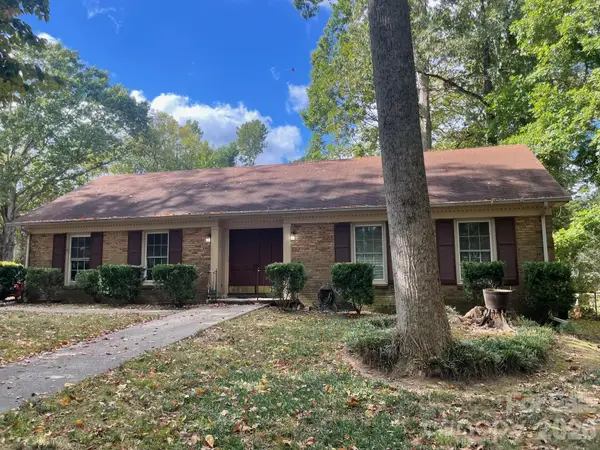 7808 Elwood Drive, Charlotte, NC 28227