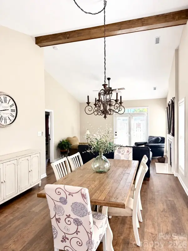 6313 Harrisburg Plaza #240, Harrisburg, NC 28075