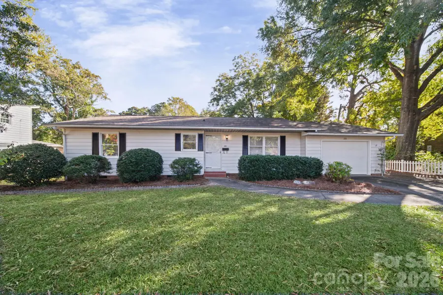220 N Russell Street, Troy, NC 27371 - #2